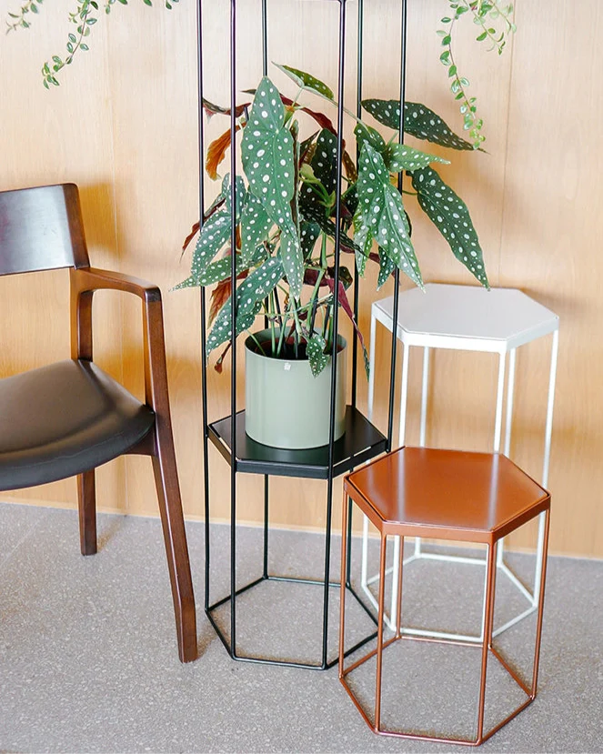 Suporte para plantas Garça 60 - Tampo Metal